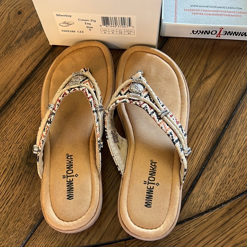 Minnetonka Cream Zig Zag Sandals